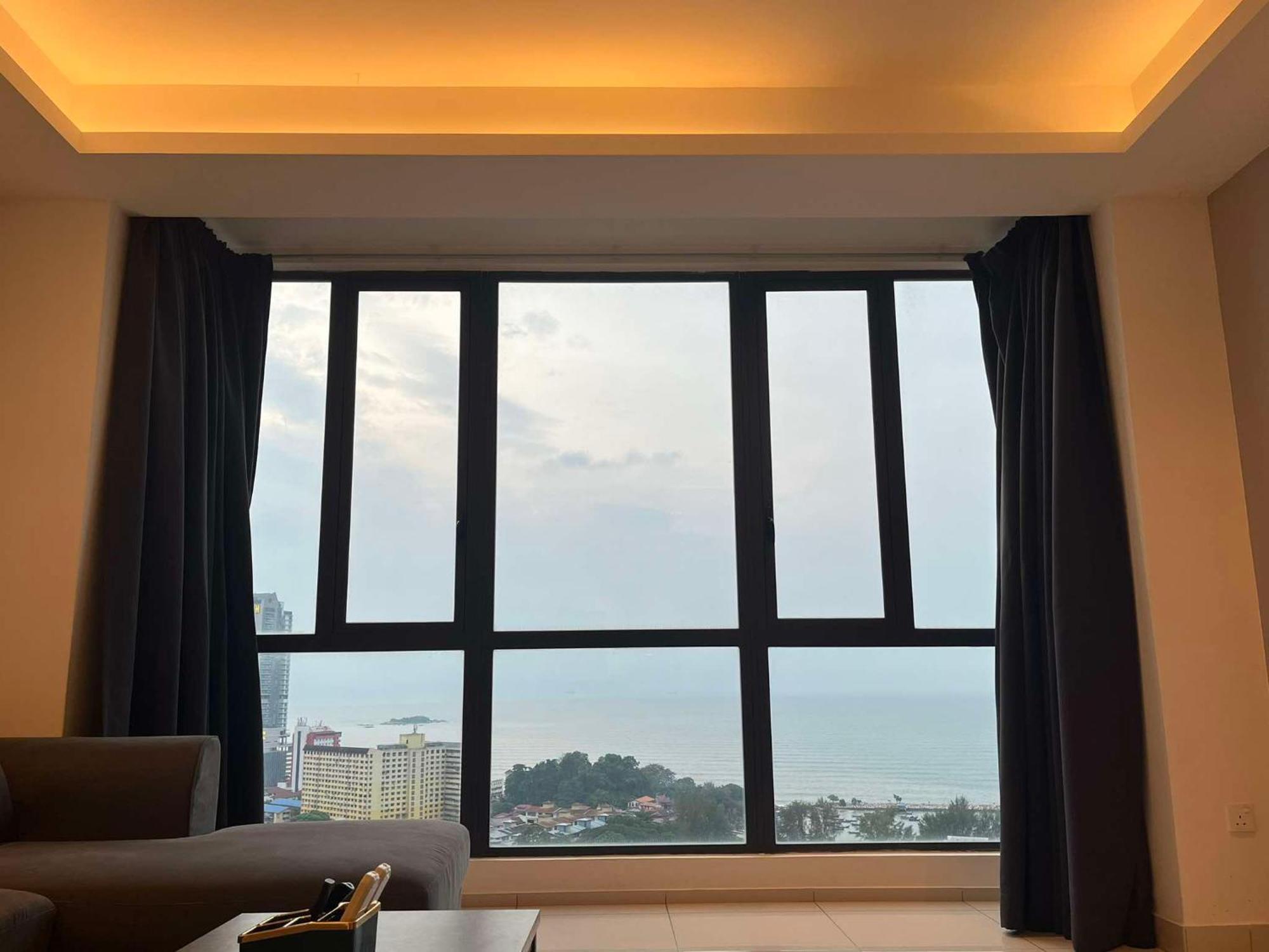 Homestay Luxury Seaview Bathtub 2 6 Pax Near Straits Quay Marina Mall 豪华海景双房浴缸公寓