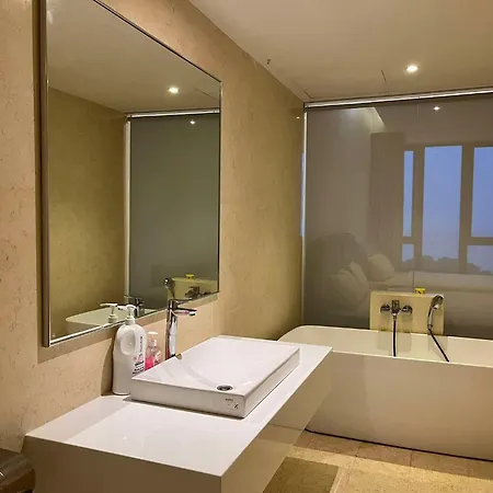 Luxury Seaview Bathtub Condo 2 Rooms 6 Pax Near Straits Quay Marina Mall 豪华海景双房浴缸公寓 Tanjung Tokong Exterior photo
