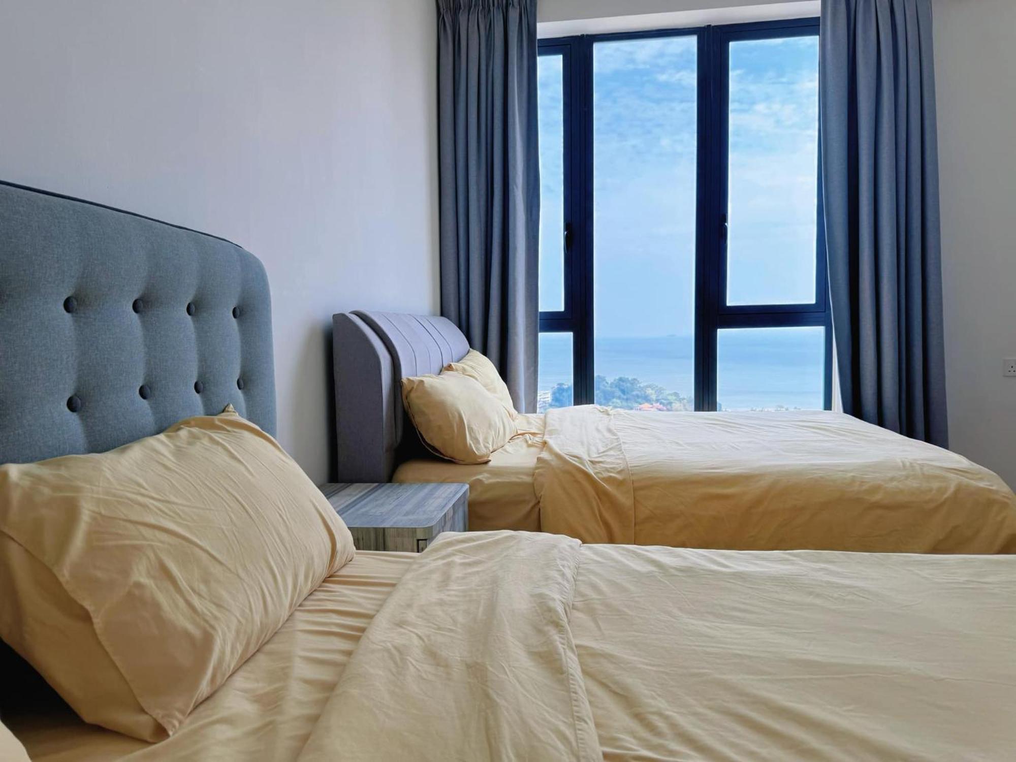 Homestay Luxury Seaview Bathtub 2 6 Pax Near Straits Quay Marina Mall 豪华海景双房浴缸公寓 *