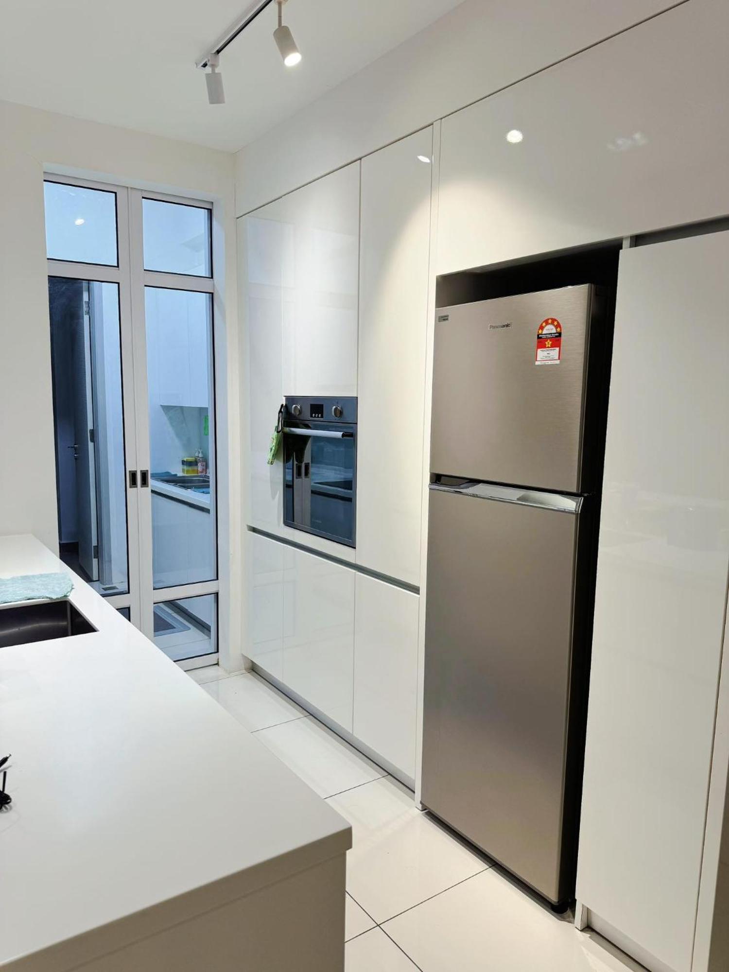 Luxury Seaview Bathtub 2 6 Pax Near Straits Quay Marina Mall 豪华海景双房浴缸公寓 Homestay *